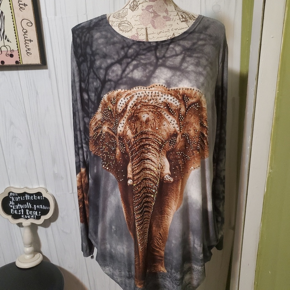 Boutique plus size bedazzled elephant blouse 3x